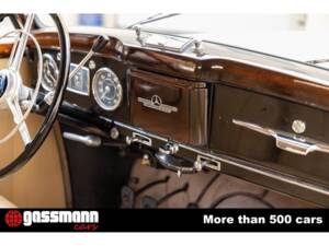 Bild 13/15 von Mercedes-Benz 220 Cabriolet B (1952)