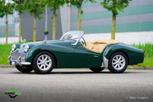 Image 17/41 of Triumph TR 3A (1959)