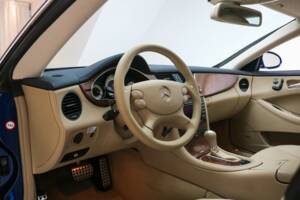 Bild 5/13 von Mercedes-Benz CLS 55 AMG (2005)