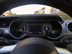 Image 17/33 de Ford Mustang GT 5.0 V8 (2022)