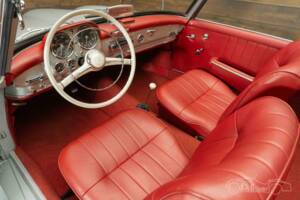 Image 2/19 de Mercedes-Benz 190 SL (1960)