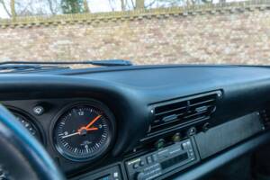 Bild 41/50 von Porsche 911 Carrera 3.2 (1988)