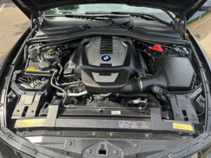 Bild 74/99 von BMW 650i (2007)