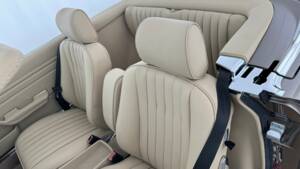 Image 25/48 de Mercedes-Benz 560 SL (1989)
