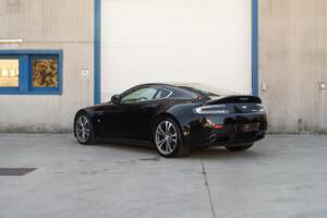 Image 21/83 de Aston Martin V12 Vantage (2009)