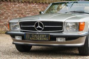 Image 20/50 de Mercedes-Benz 560 SL (1988)