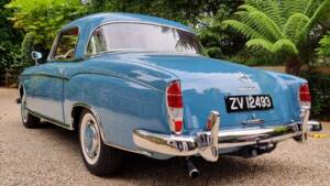Image 30/39 of Mercedes-Benz 220 SE (1958)