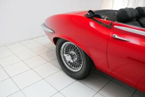 Bild 26/48 von Jaguar E-Type V12 (1973)