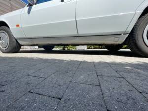 Image 50/57 of Mercedes-Benz 190 D 2.5 (1992)