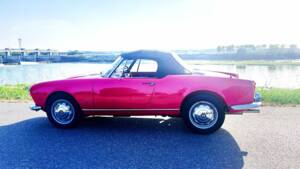 Image 7/8 of Alfa Romeo Giulia 1600 Spider (1962)