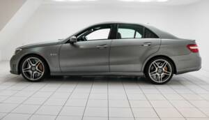 Bild 2/19 von Mercedes-Benz E 63 AMG (2009)