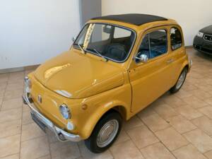 Image 7/21 of FIAT 500 L (1971)