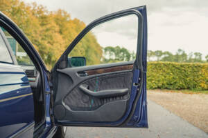 Immagine 85/99 di ALPINA B10 3.3 Touring (2001)