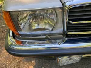 Image 38/50 of Mercedes-Benz 420 SL (1989)
