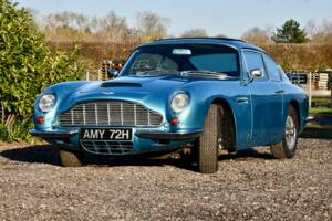 Image 13/19 of Aston Martin DB 6 (1969)