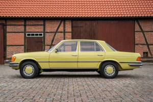 Afbeelding 11/75 van Mercedes-Benz 280 SE (1976)