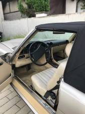 Image 5/8 of Mercedes-Benz 560 SL (1987)