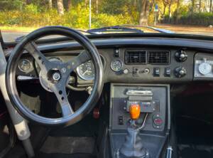 Image 10/50 of MG MGB GT (1972)