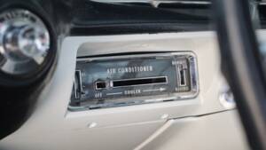 Bild 42/62 von Cadillac Coupe DeVille (1959)