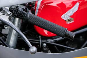 Bild 16/50 von Honda RC 173 (1966)