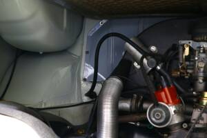 Bild 33/38 von Volkswagen T2b Camper (1974)