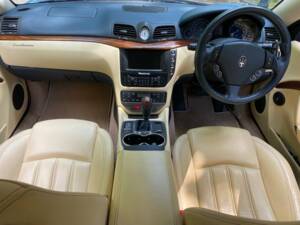 Image 3/50 de Maserati GranTurismo 4.2 (2008)