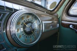 Image 32/50 of Lincoln Zephyr (1947)