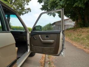 Image 31/42 of BMW 528i (1900)