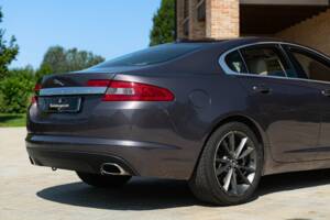Immagine 14/50 di Jaguar XF 3.0 D-S (2008)