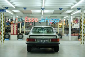 Image 43/50 de Mercedes-Benz 450 SLC 5,0 (1978)