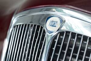 Image 11/50 of Lancia Aurelia B12 (1955)