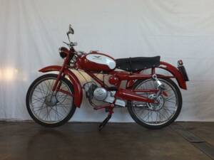 Image 32/44 of Moto Guzzi Cardellino 75 (1957)