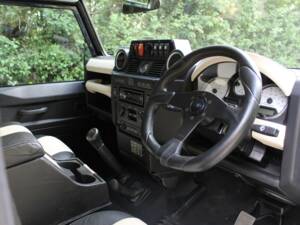 Bild 8/18 von Land Rover Defender 110 (2014)