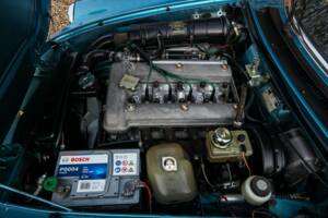 Image 36/50 of Alfa Romeo 2000 Spider Veloce (1981)