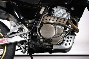 Image 23/38 de Honda NX 650 Dominator (1988)