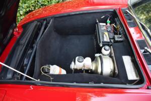 Image 42/43 of De Tomaso Pantera (1971)