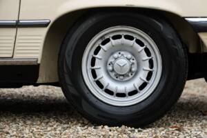 Imagen 33/50 de Mercedes-Benz 280 SL (1976)