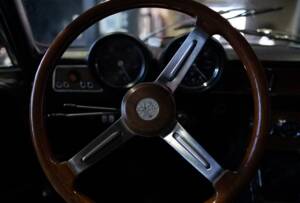 Image 20/27 of Alfa Romeo 1750 GT Veloce (1970)