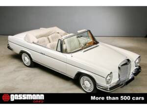 Image 5/15 de Mercedes-Benz 300 SE (1967)