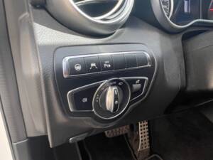 Image 21/26 of Mercedes-Benz C 63 AMG T (2020)