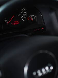 Bild 37/55 von Audi A8 3.7 quattro (2000)