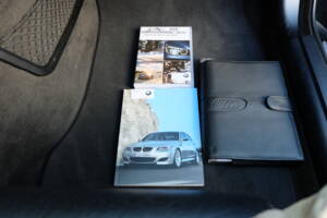 Afbeelding 51/51 van BMW M5 (2007)