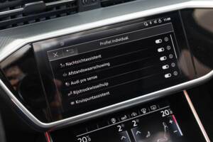 Image 24/40 of Audi RS6 Avant (2019)