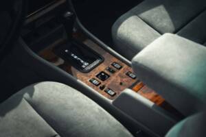 Bild 4/15 von Mercedes-Benz 560 SEC (1990)