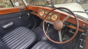 Image 8/8 of Riley 2.5 Litre RMD (1950)