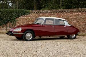 Image 18/50 de Citroën DS 21 (1971)