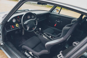 Image 83/104 of Porsche 911 Carrera RS (1995)