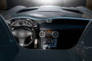 Image 14/28 of Mercedes-Benz SLR McLaren 722 S (2009)