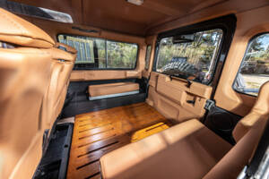Bild 8/13 von Land Rover Defender 110 (2009)