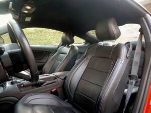 Image 26/33 de Ford Mustang GT 5.0 V8 (2022)